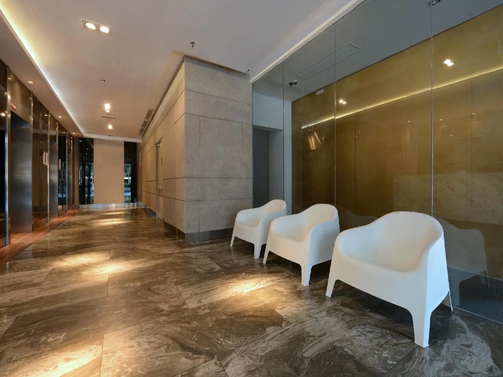 Marina Travellers Suite at Riverson Soho - photo 8