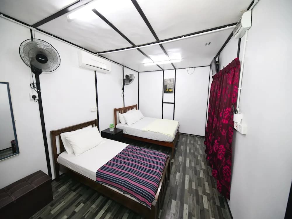 OYO 90960 Rajawali D'cabin Chalet Room - photo 15