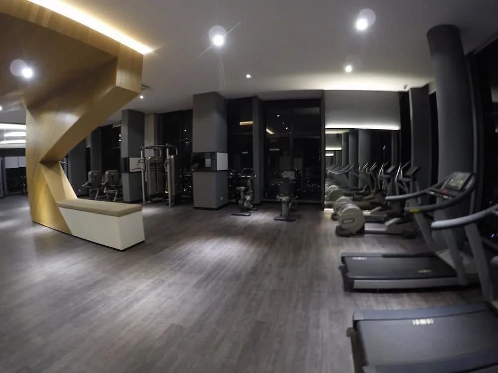 Expressionz Professional Suites by Vincent - photo 16