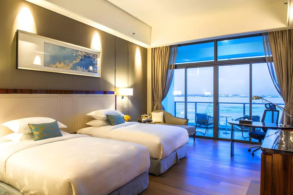Forest City Marina Hotel - photo 5