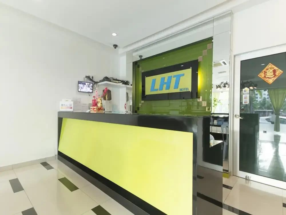 OYO 973 LHT Hotel - photo 7