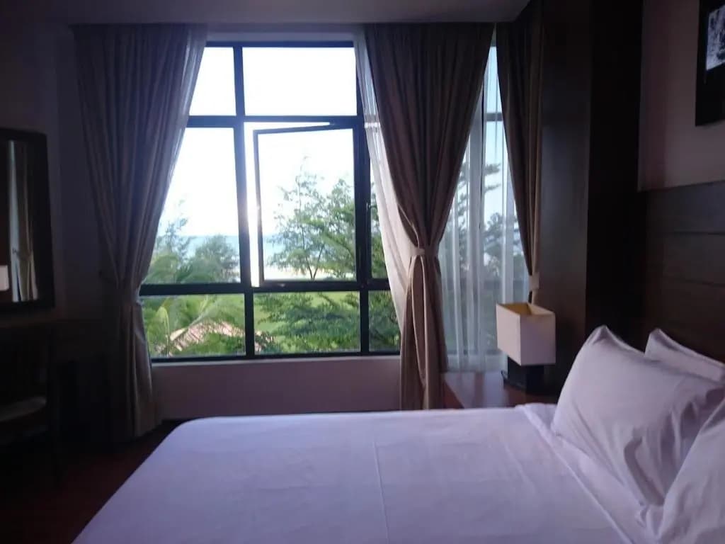 Samsuria Private Beach Front Resort - photo 2