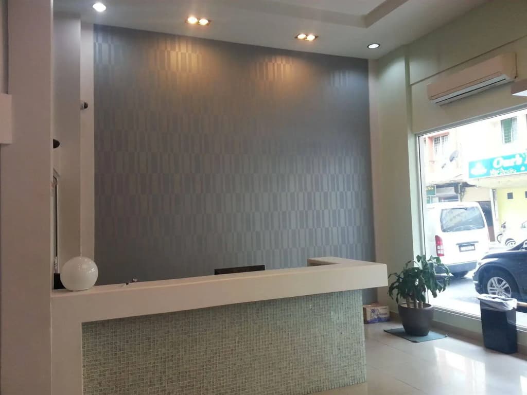Maxim Hotel - photo 2