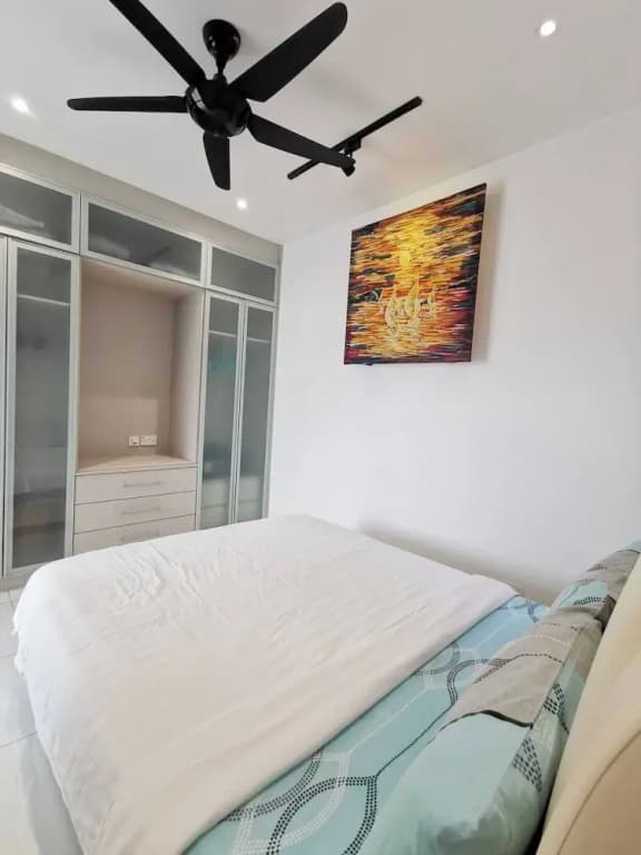 Stunning Sunset View High Speed Fibre Furnished - photo 25
