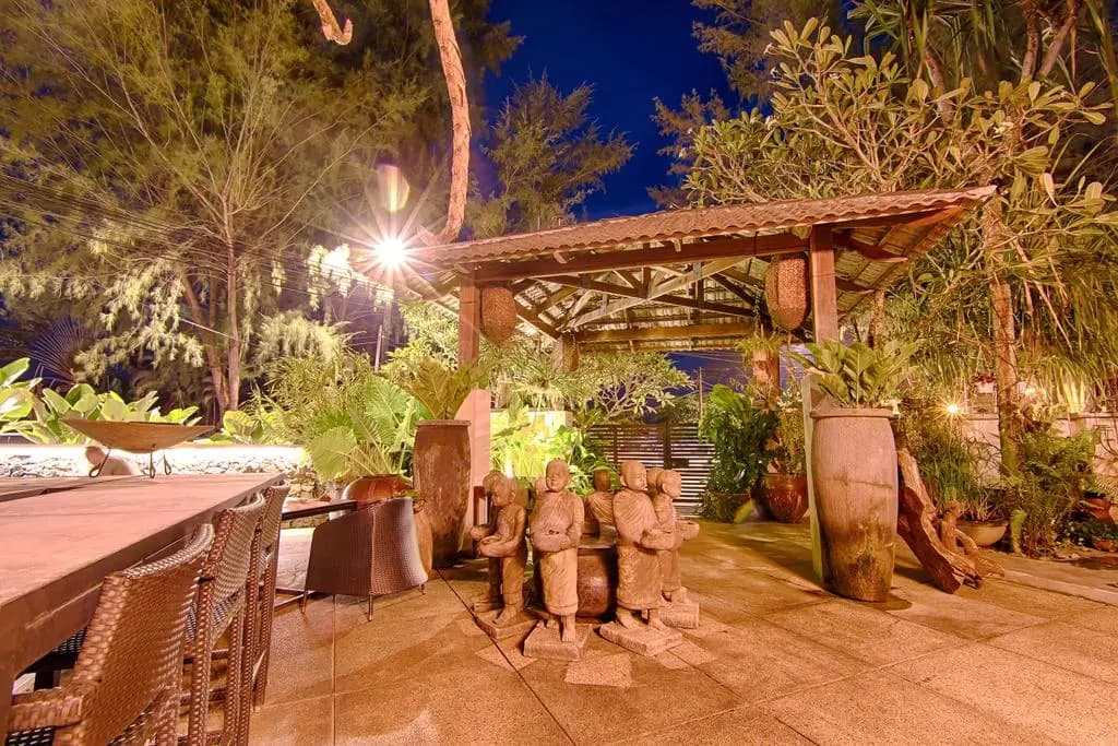 Lot 33 Boutique Hotel - photo 18