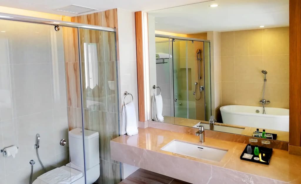 Regalia Upper View Hotel - photo 9