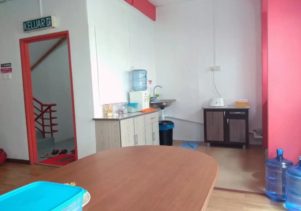 Borneo Sandakan Backpackers - photo 12