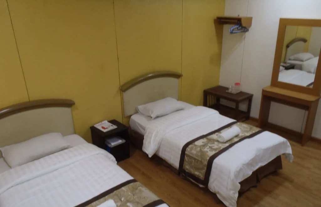 Sabrina Court Hotel - photo 8
