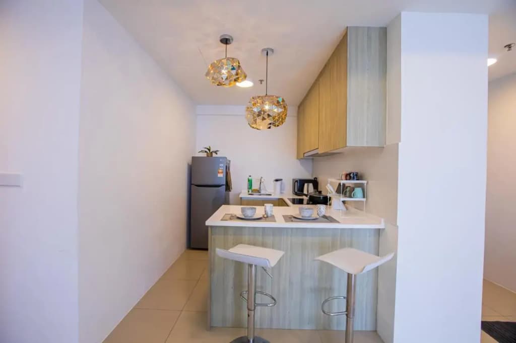 Georgetown High Floor Luxury 3BR Suite - photo 16