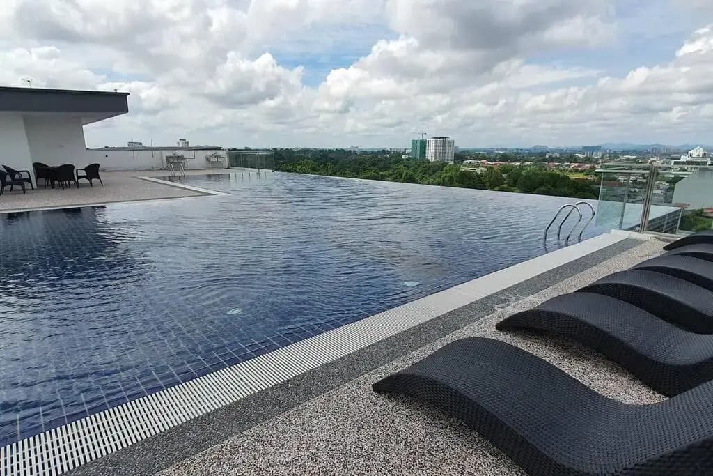 Lovely Kozi Square Studio 1-Bedroom with Pool LV9B - photo 8
