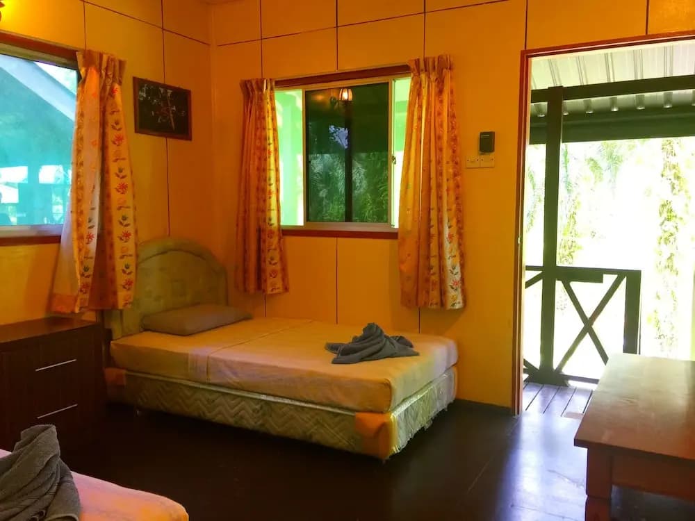 Sukau Backpackers B&B - photo 1