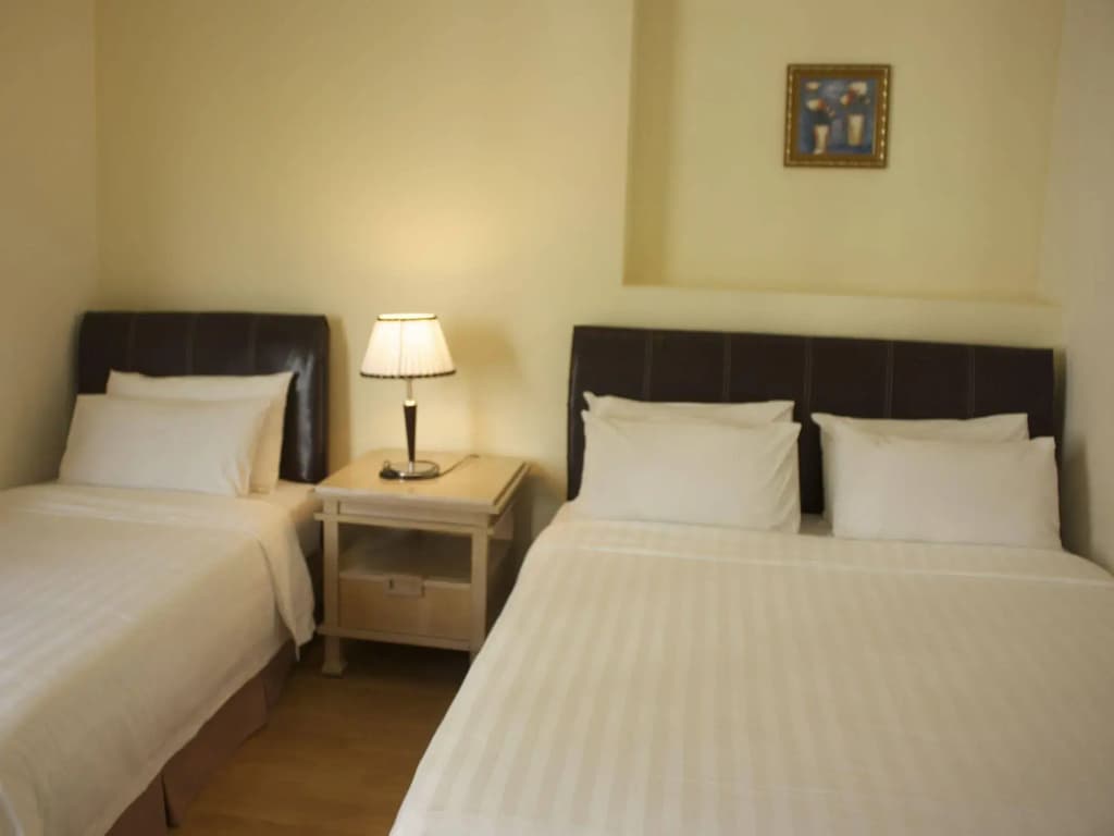 1 Borneo Tower B Service Apartment - photo 2