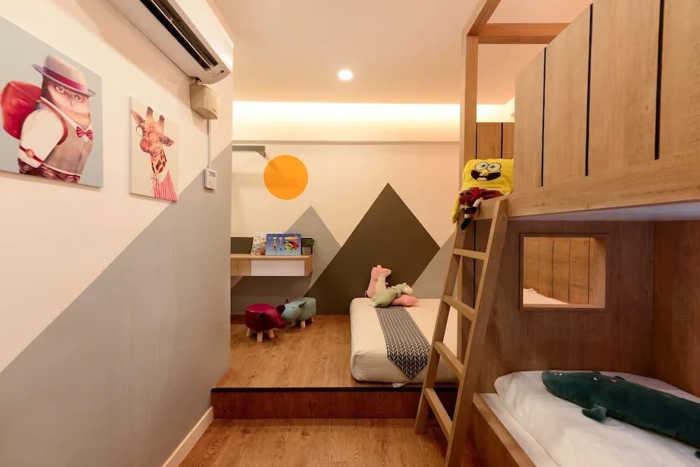 Designer Suite Apartment - photo 32