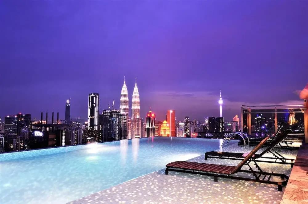 Expressionz Professional Suites by SweetHome - photo 11