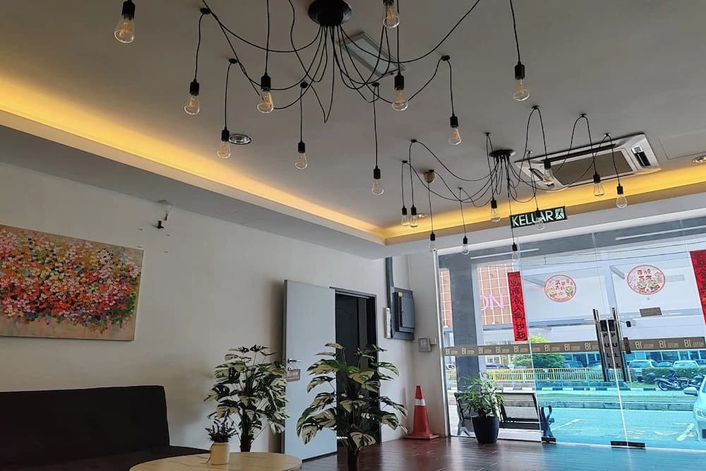 Hotel 18, Ipoh Aeon Mall - photo 2