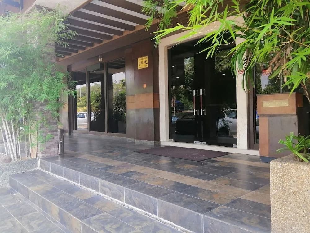 OYO 89948 Hotel Masai Utama - photo 18
