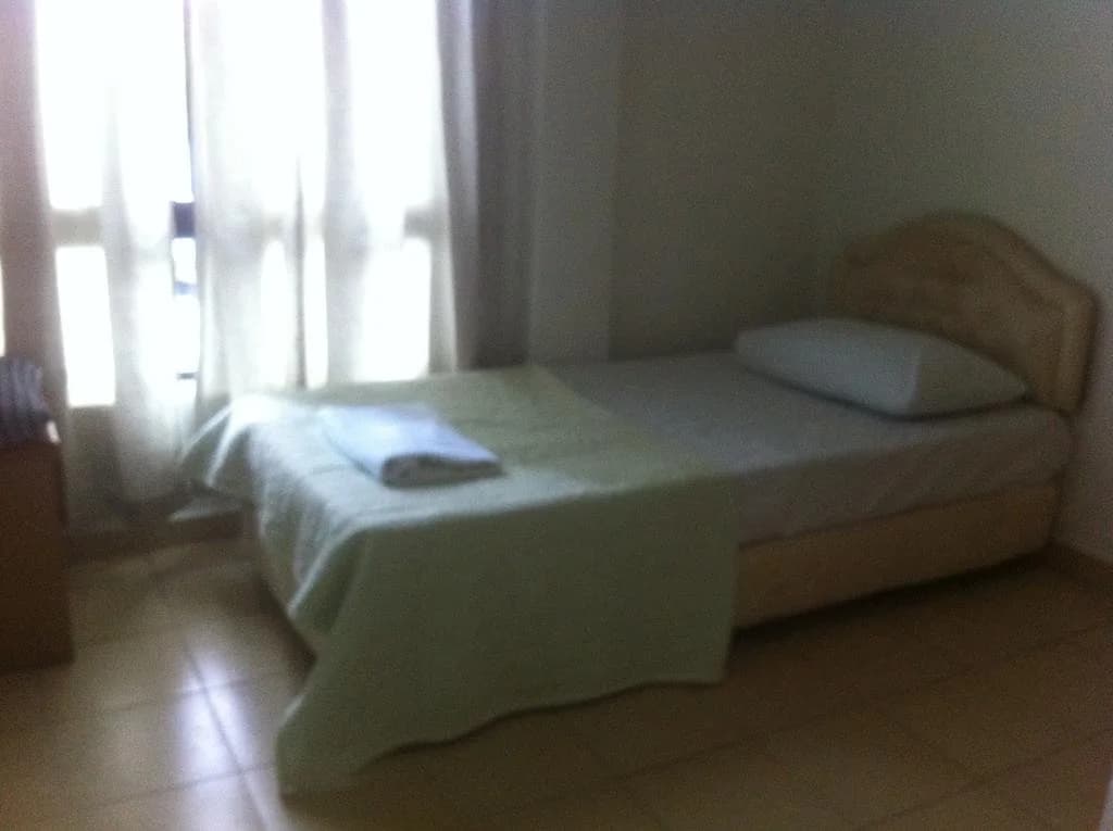 Ewans Guesthouse - photo 10