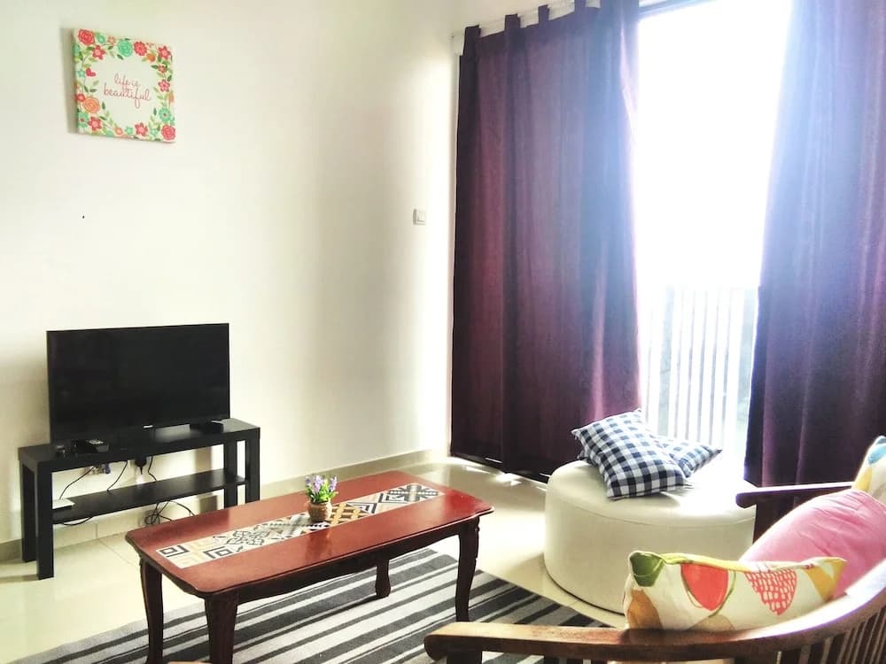 i-City Seksyen 7 Guesthouse ByKA - photo 4