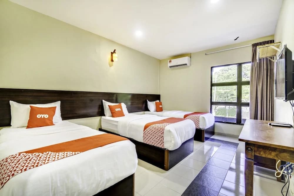 OYO 89960 Manjung Inn Hotel - photo 6