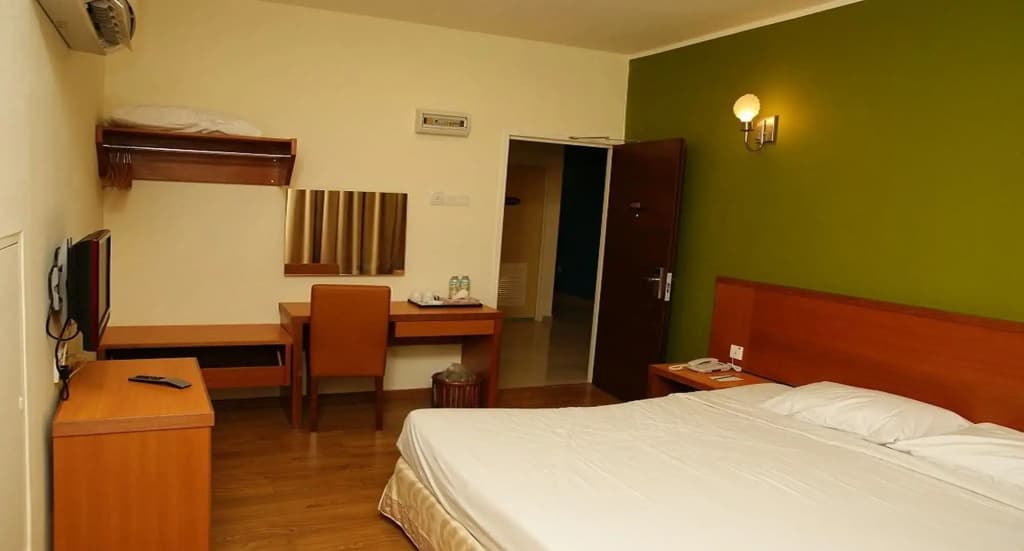 Victoria Inn - photo 3