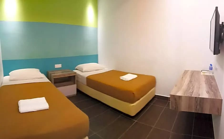 Dragon City Hotel - photo 6