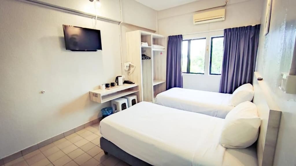 Lotus Inn Hotel - photo 3
