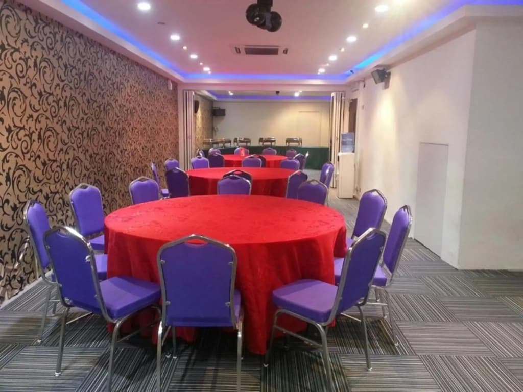 Biz Hotel - photo 15