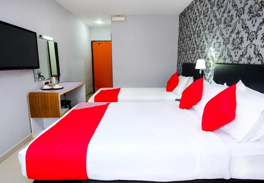 OYO 546 Grand City Hotel - photo 7