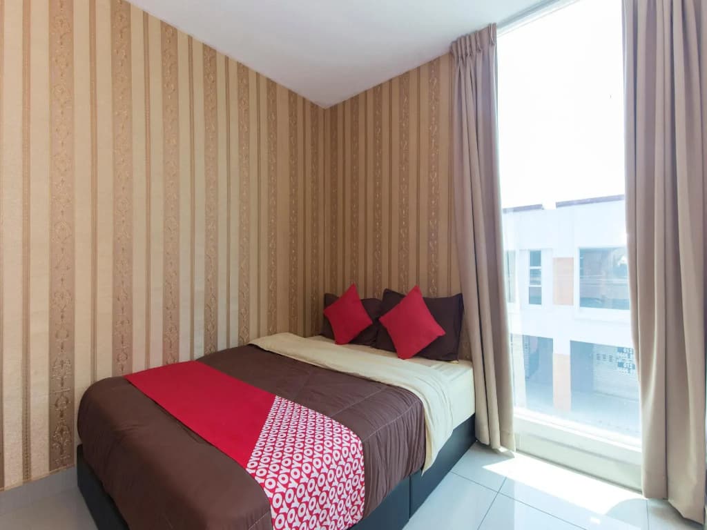 Night Queen Hotel - photo 5