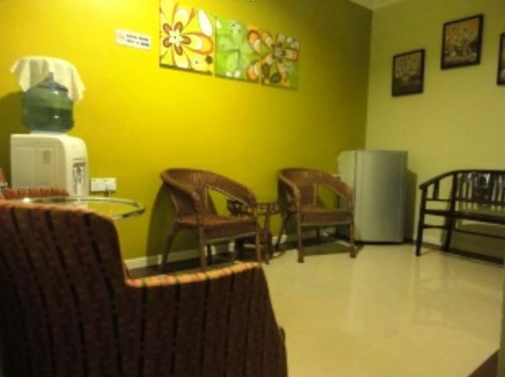Kays Exclusive Motel - photo 12