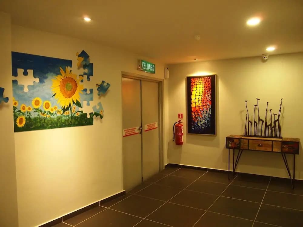 M2 Hotel Melaka - photo 13