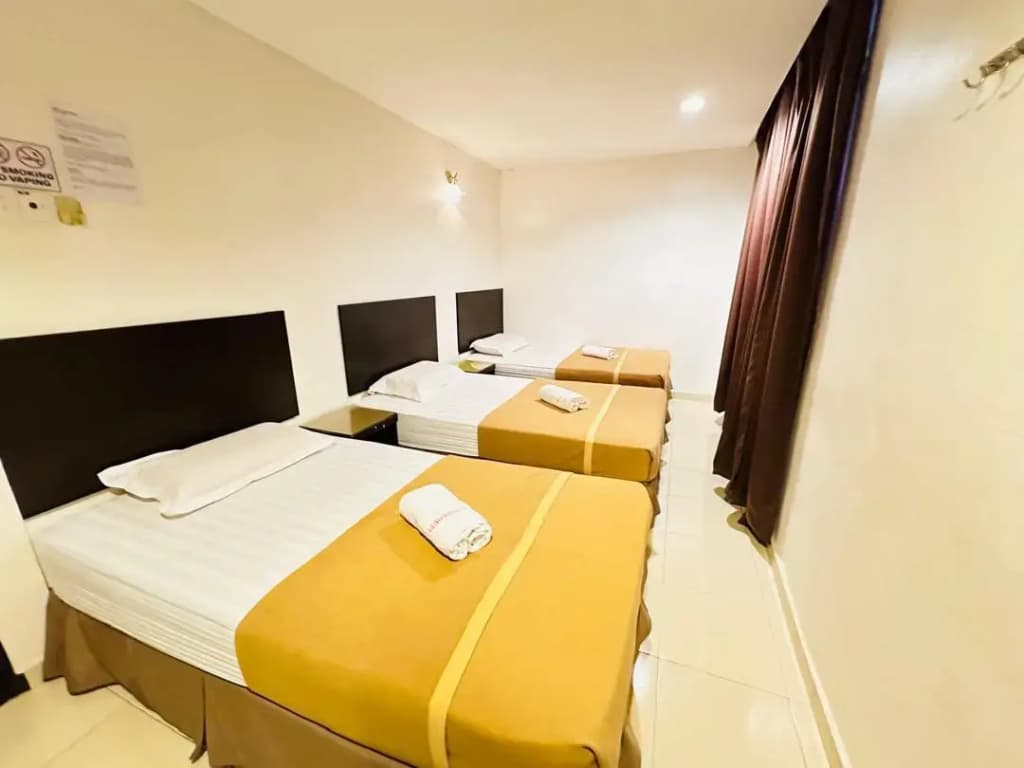 Rainbow Hotel - photo 5