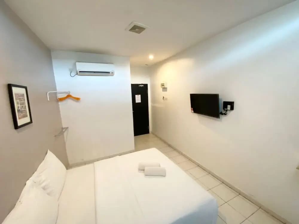 One One 08 Hotel Sungkai - main photo