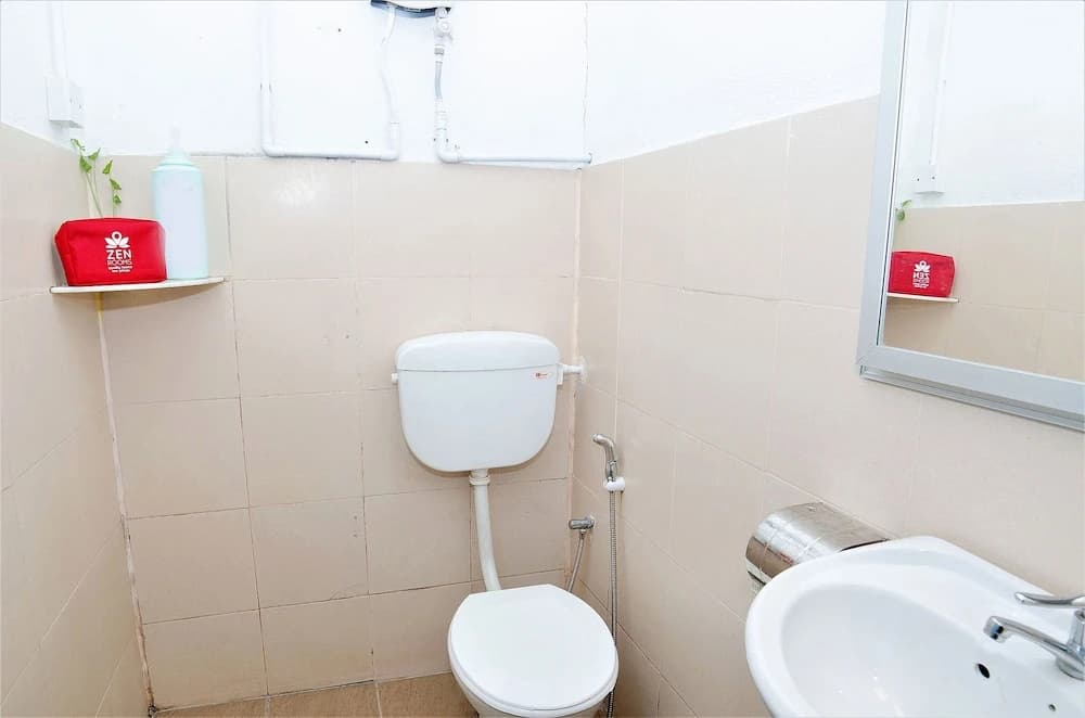 ZEN Rooms Anak Tasik Besar - photo 6