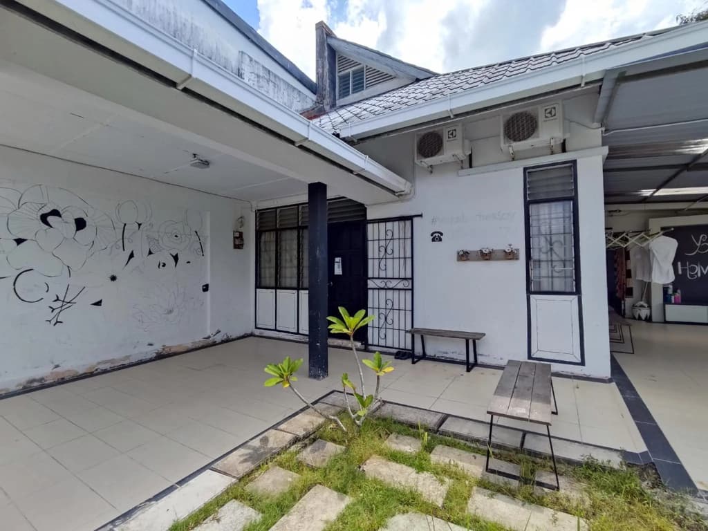 OYO 90322 Yons' Homestay - main photo