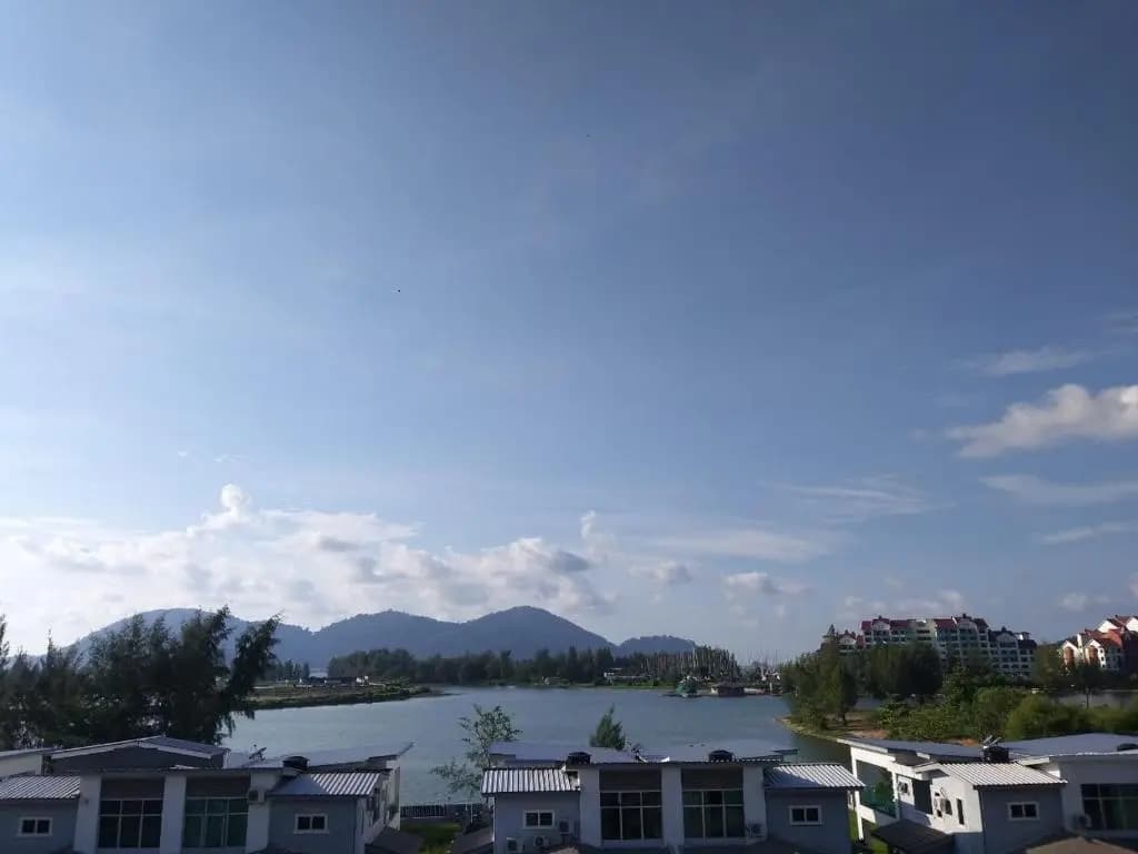 tiara bay marina island lumut 6 bilik inflatable swimming pool homestay bayu laut0136288405 - photo 11