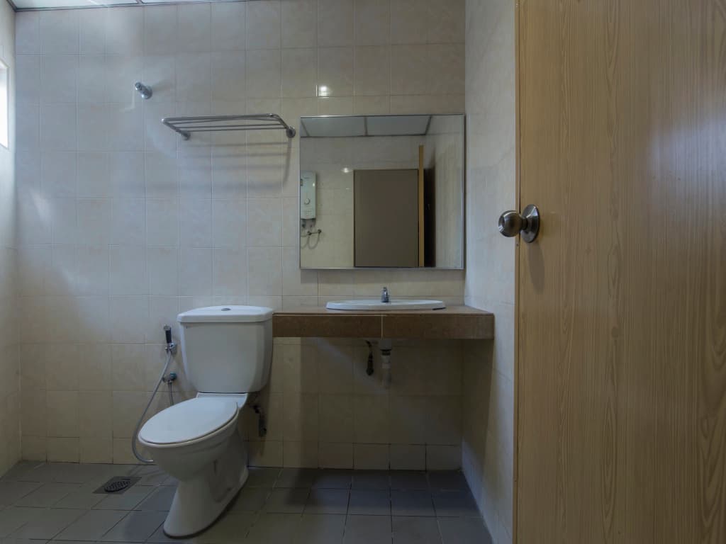 Super OYO 828 Comfort Hotel Shah Alam - photo 10