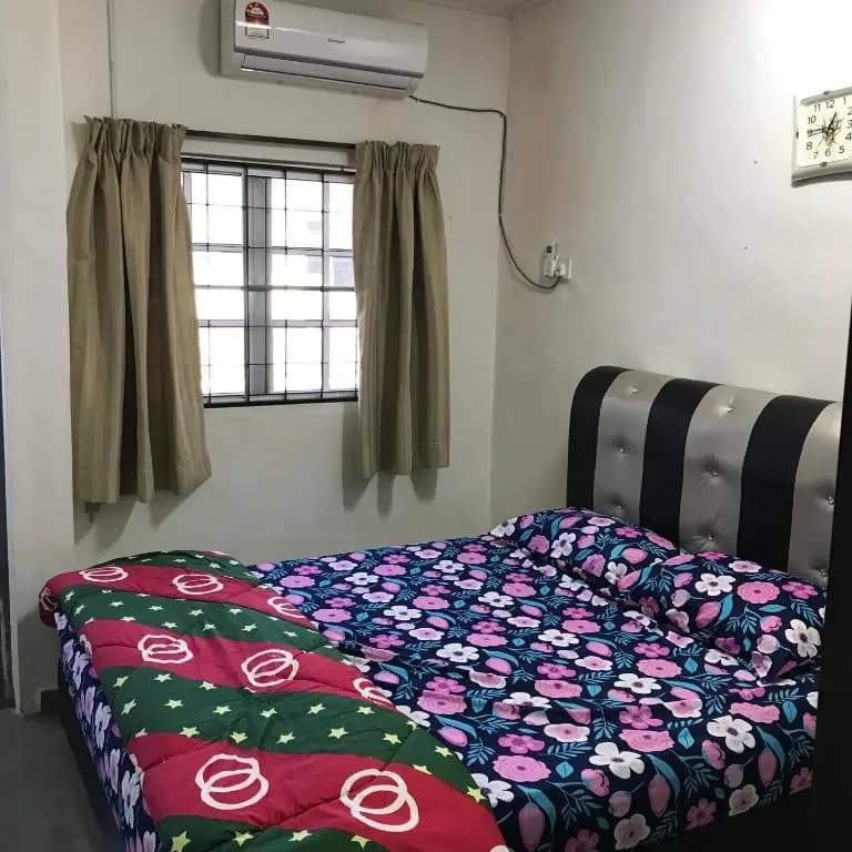 Suria Permai Homestay - photo 2