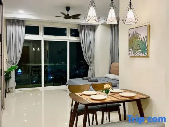 Kuching City Center Apartment With City View - photo 2