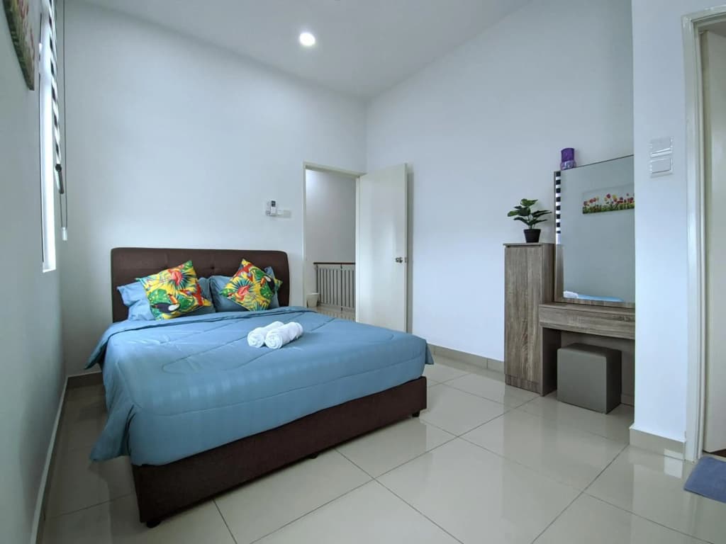 Desaru Comfy Home with Netflix Near Beach, Waterpark & BBQ - photo 2
