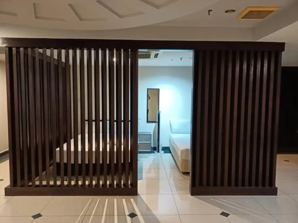 Hotel Sri Sutra - PJ Jalan 227 - photo 13