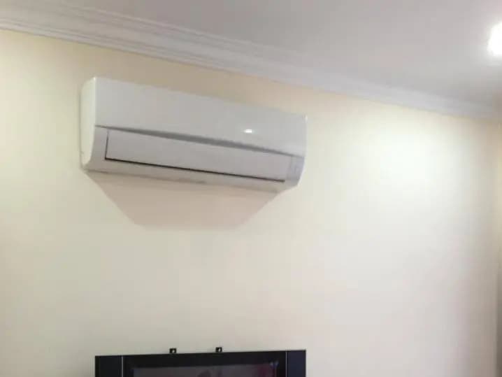 DG One Stop Budget Hotel - photo 13