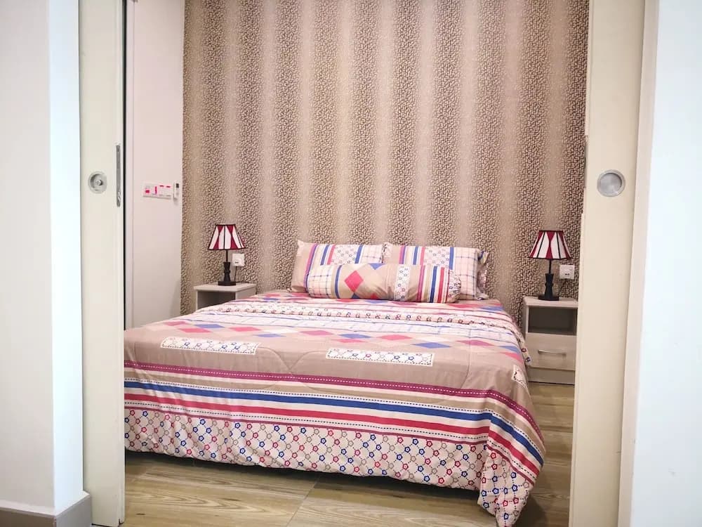 Octagon 21 Guest House - photo 4