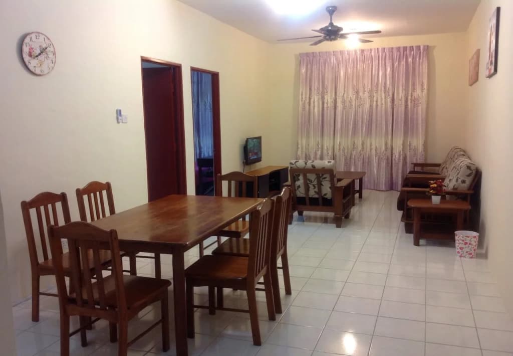 KK Holiday Suites Apartment - photo 9