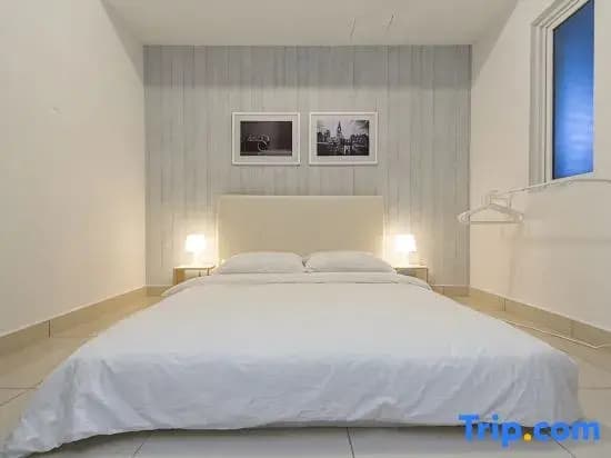 Maritime Suites Holiday Rental @ George Town - photo 9
