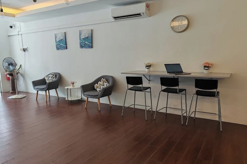 Hotel 18, Ipoh Aeon Mall - photo 12