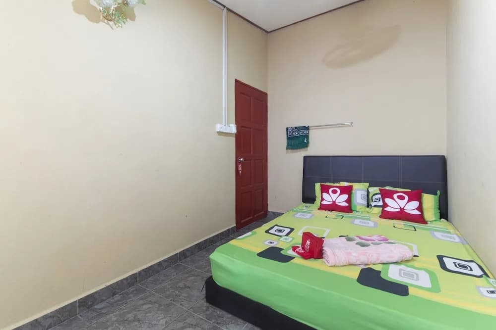 ZEN Home Nabil Nabila Homestay - photo 39