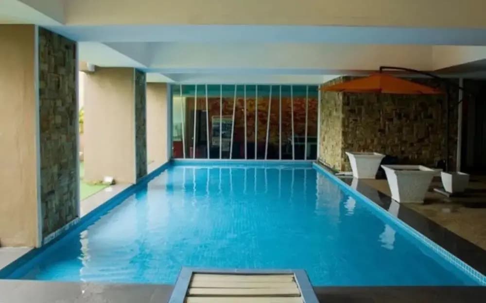 Private Studio Viana Court Service Apartment 3 with private parking - photo 1