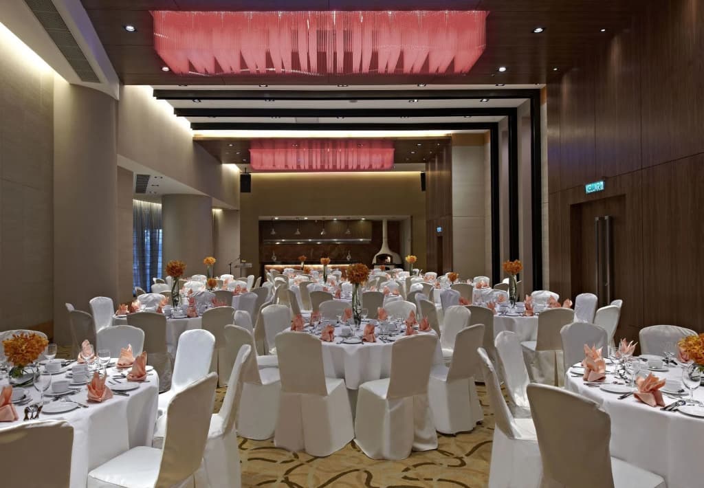 Renaissance Kuala Lumpur Hotel & Convention Centre - photo 38