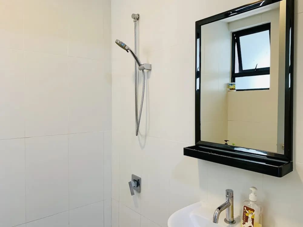 D'wharf Residence PD Waterfront Family Premier Suite by AirPlan - photo 7